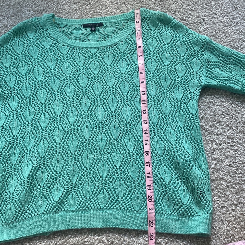 TIMELESS Open Knit Lightweight Crewneck Sea Foam Green Sweater - Picture 7 of 9
